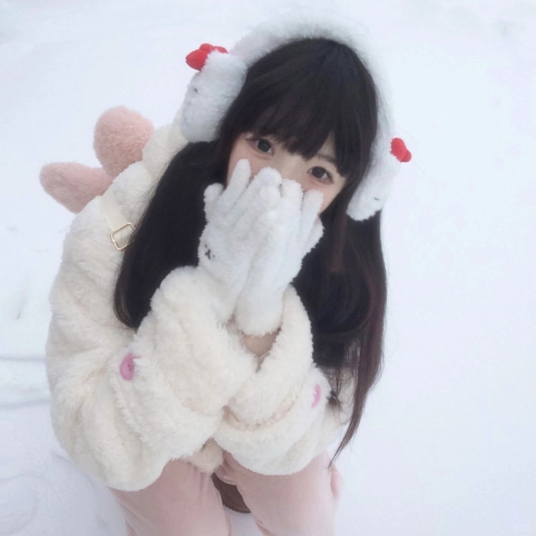 ♱˚. ⋆キティ雪だる₊˚❅ ഒ