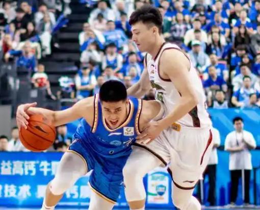 北京时间12月20日，今晚的CBA常规赛第4轮赛程如下：

第一场吉林PK新疆：