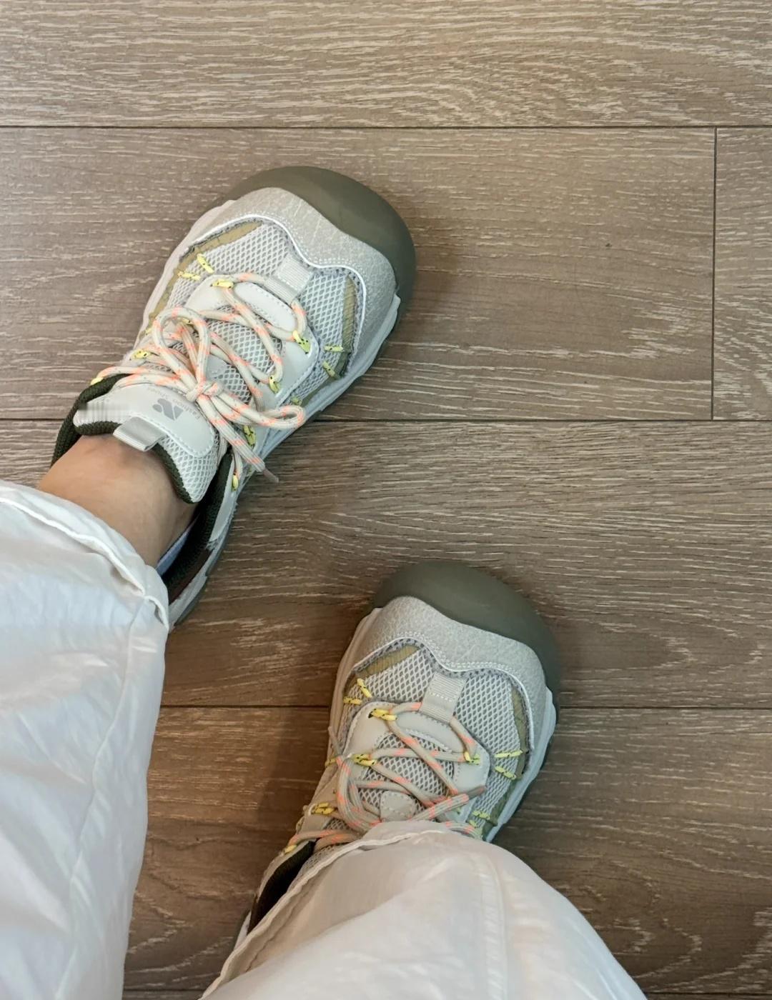 选对鞋｜脚的快乐都给你
记录吧就现在 又轻又透气的鞋子 工装裤配什么鞋 登山鞋穿