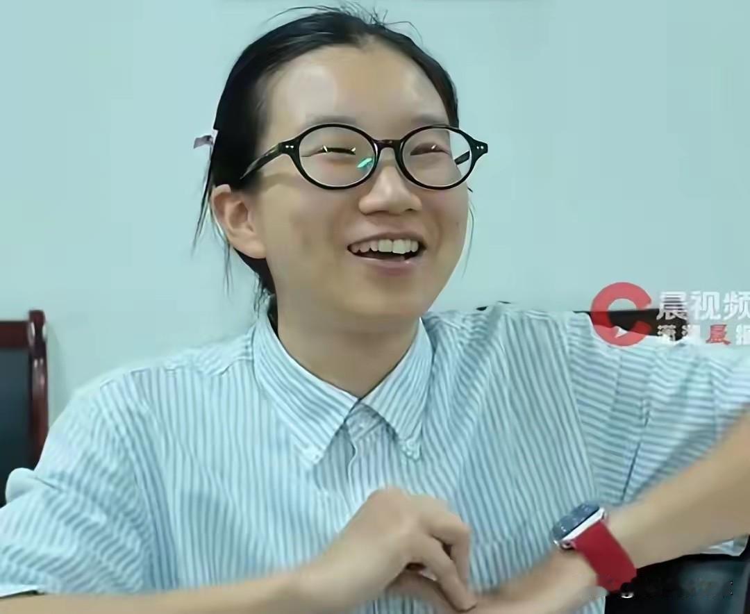 长沙医学院最近火了，因为该校第一临床学院学生曾欣，是建校以来第一个考上北京大学研