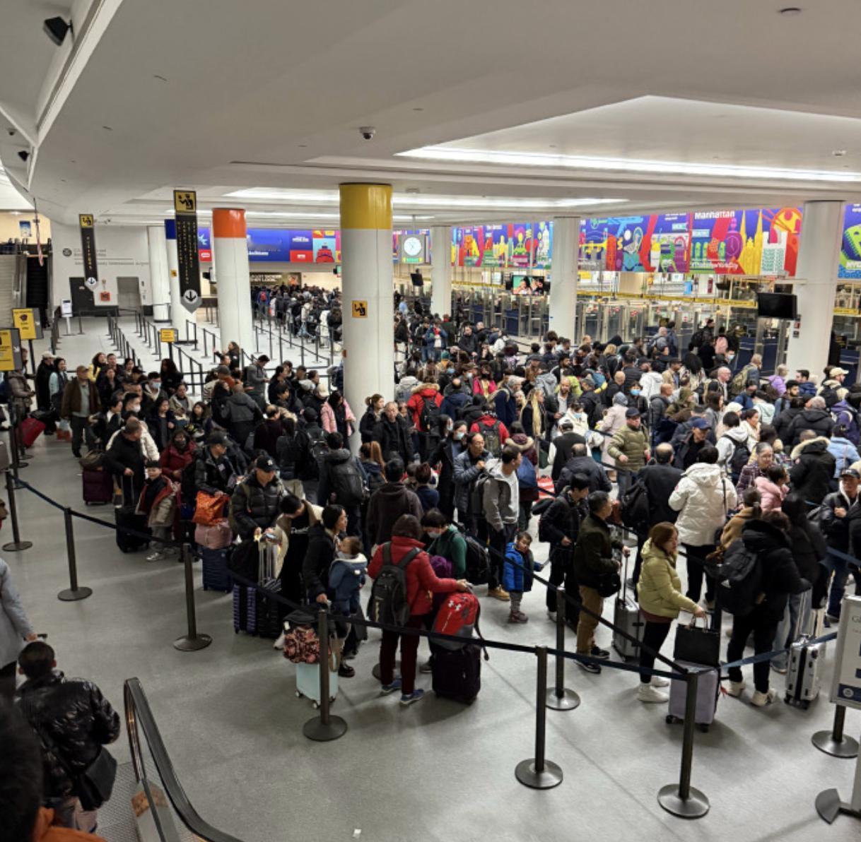 最近打算去巴拿马的朋友注意了。
巴拿马机场那边对中国护照查得特别严，已经有好几个