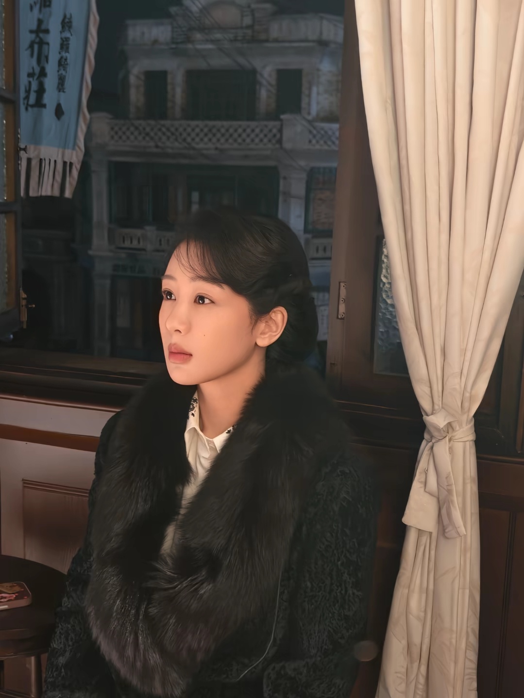 杨紫杨紫李祯 yz杨紫家业“落日余晖的路上总是爱意弥漫，我把墙砌的很高，唯独给你