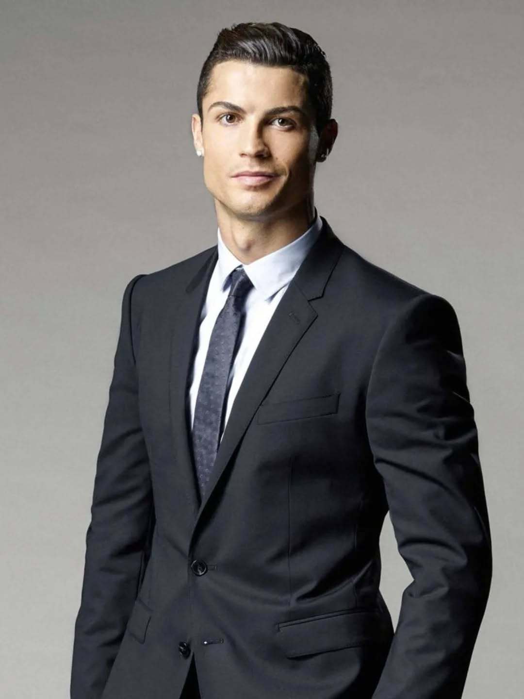 C罗c罗 黑白西装 