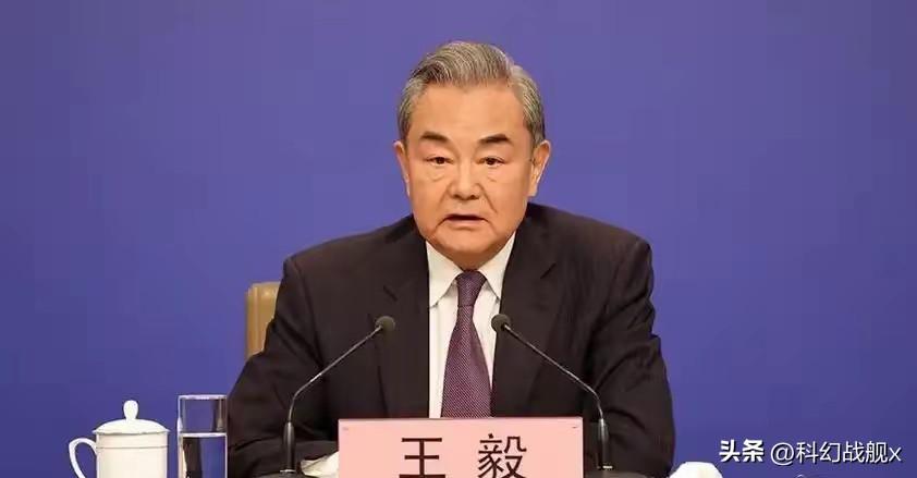 王毅今天把话说绝了。中美，打不败就别想压；中日，选错了路就别想回头；台湾，顺之者