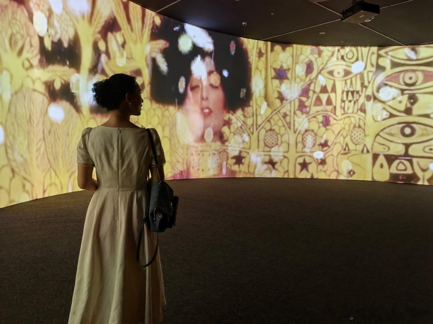 在静止中凝视时间，在时间中发现生命——维也纳百年花卉作品展 成都·成都市美术馆A