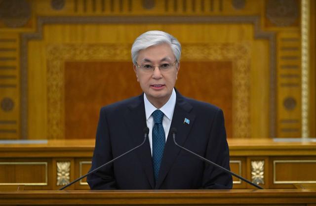 隐忍蛰伏七年！趁俄罗斯深陷俄乌泥潭，托卡耶夫彻底铲除国内亲俄势力
 
中亚地缘格