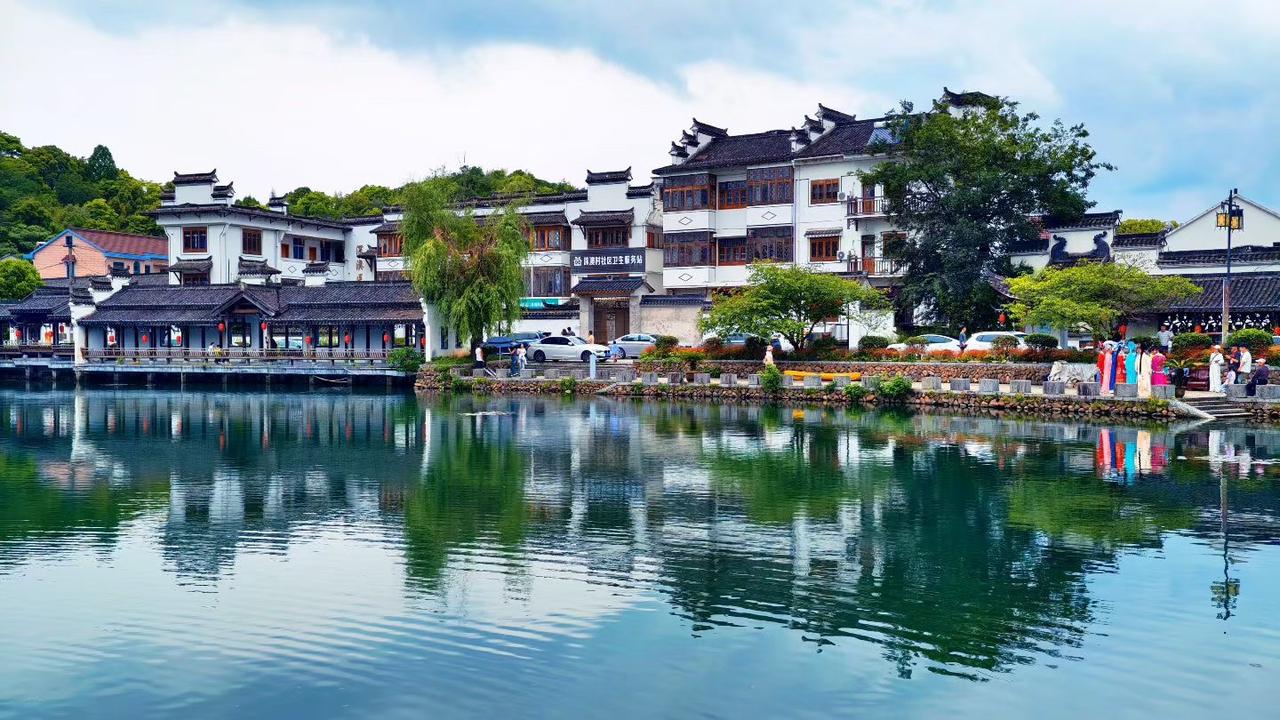 五一过后不少人直呼后悔不已，真是应了那句早知今日，何必当初。身边不少亲友扎堆出游