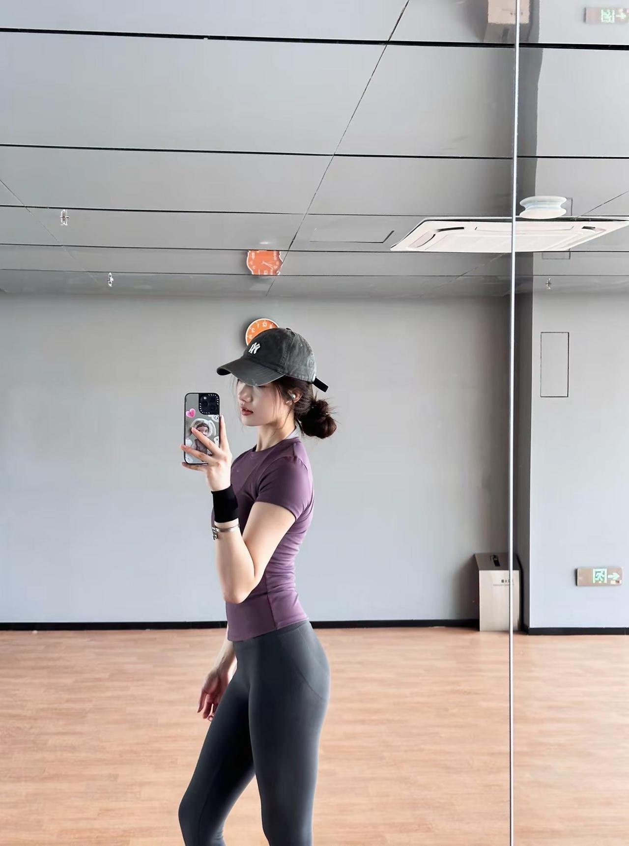 请把我推给女生，不要男的。健身打卡 健身穿搭女