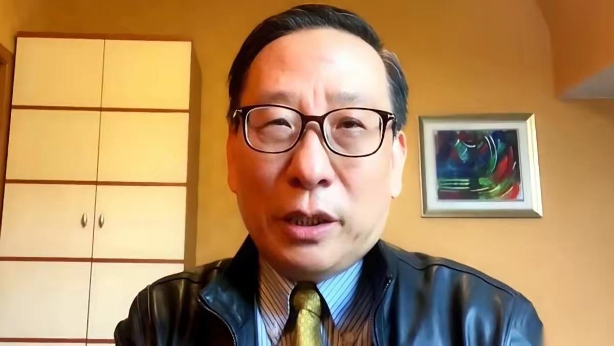 高志凯教授要跟日本极右翼当面对质

对方来了好多人，个个穿得板板正正，话筒一拿就