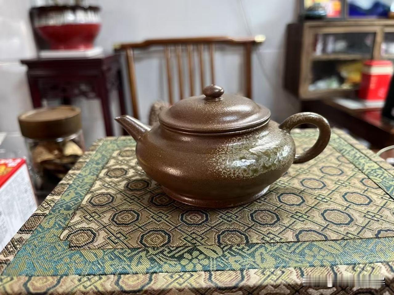真柴烧？别天真了！行内人揭秘柴烧壶的“假面”
柴烧紫砂壶，在壶圈里一直是个“甲之