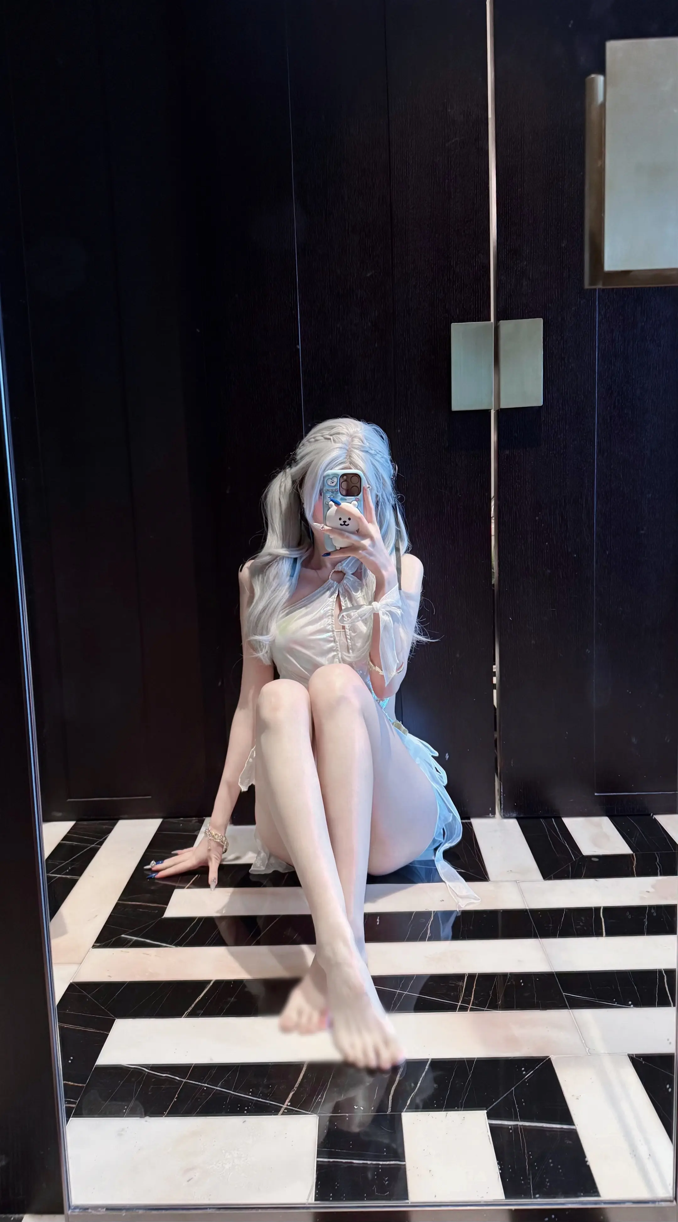 还在装孤独吗 你的每条作品都有不同异性的调侃