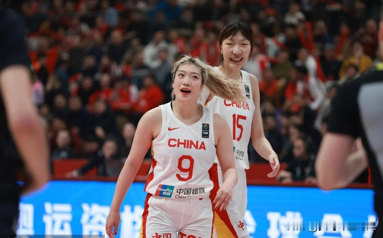 目前中国女篮最稳定的球员—李梦，奥预赛第1场14分，第2场21分，第3场23分，