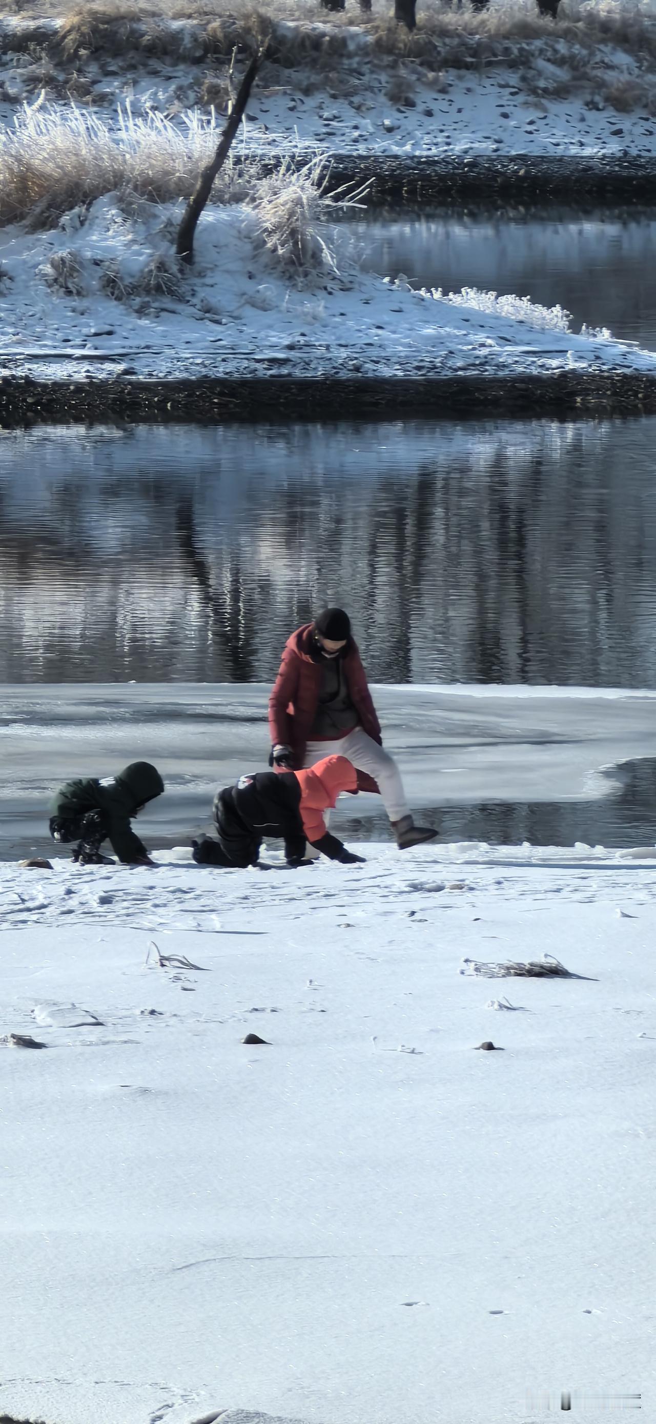 你们手机里有哪些好看的风景照吉林市冰雪大世界！