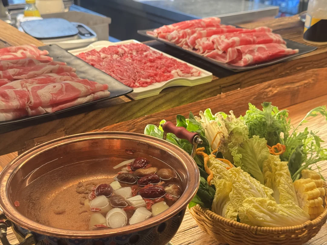 📍溧阳探店｜挖到宝藏老北京铜锅涮肉 本来以为在溧阳吃不到地道的京味儿...