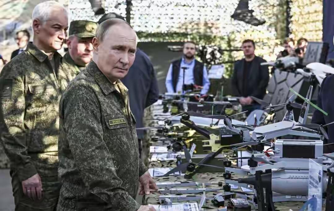 普京祖传的“绝招”集体哑火，为何都成了战略桎梏