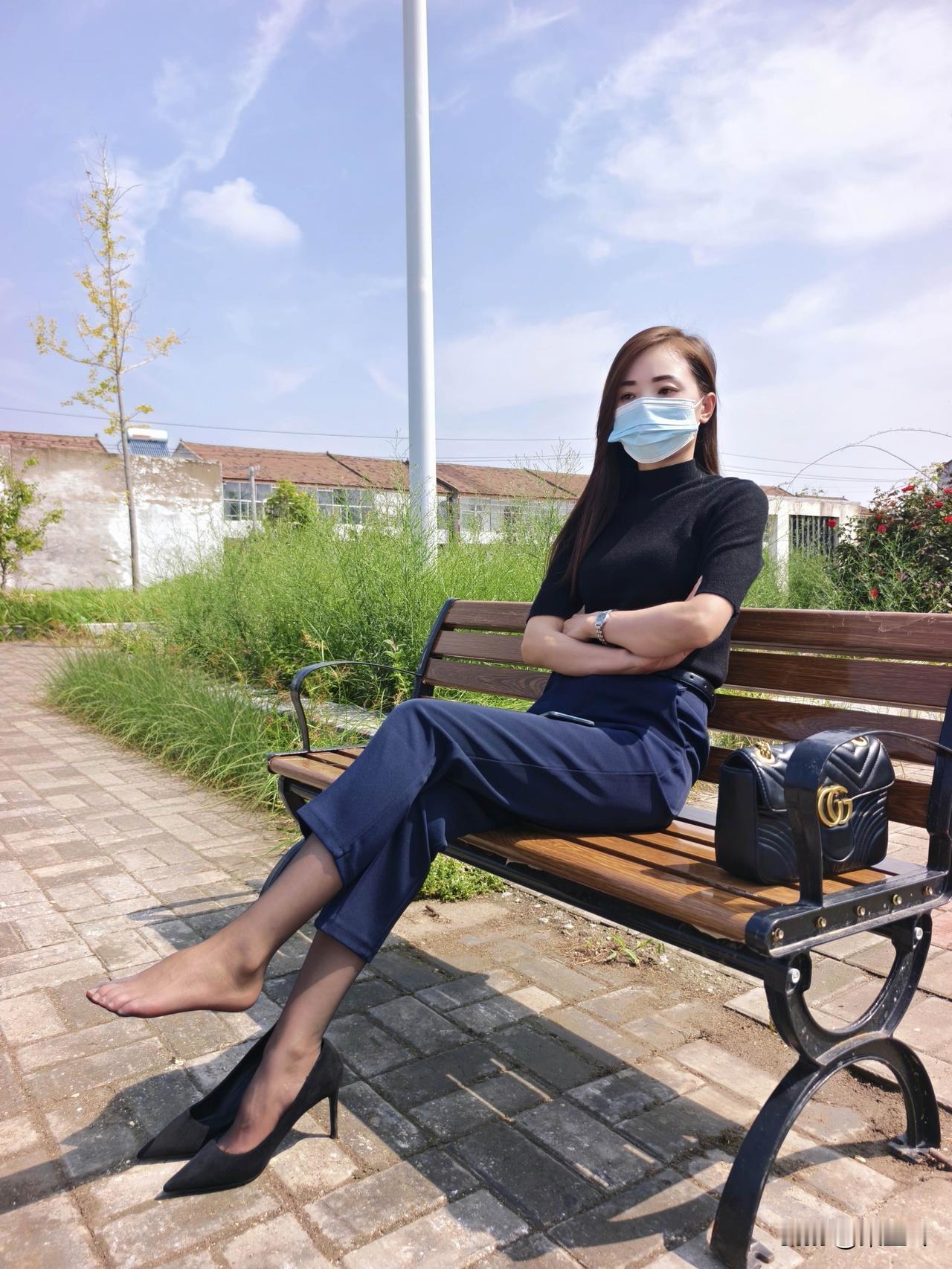 晒一下生活的美照今天的天气不错，正好适合郊游拍照[奸笑]