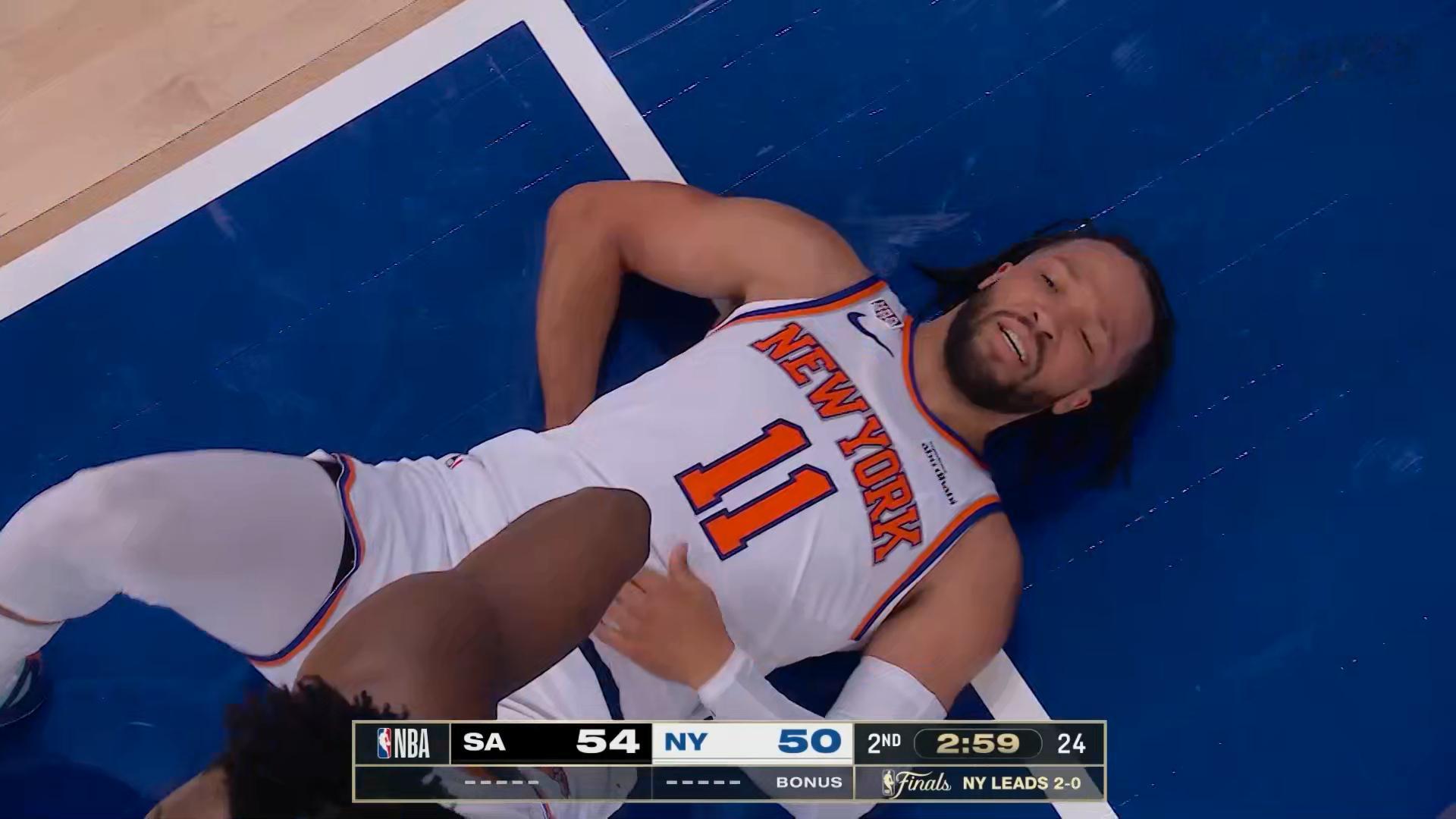 布伦森摔到腰了。NBA特朗普观战NBA总决赛马刺vs尼克斯