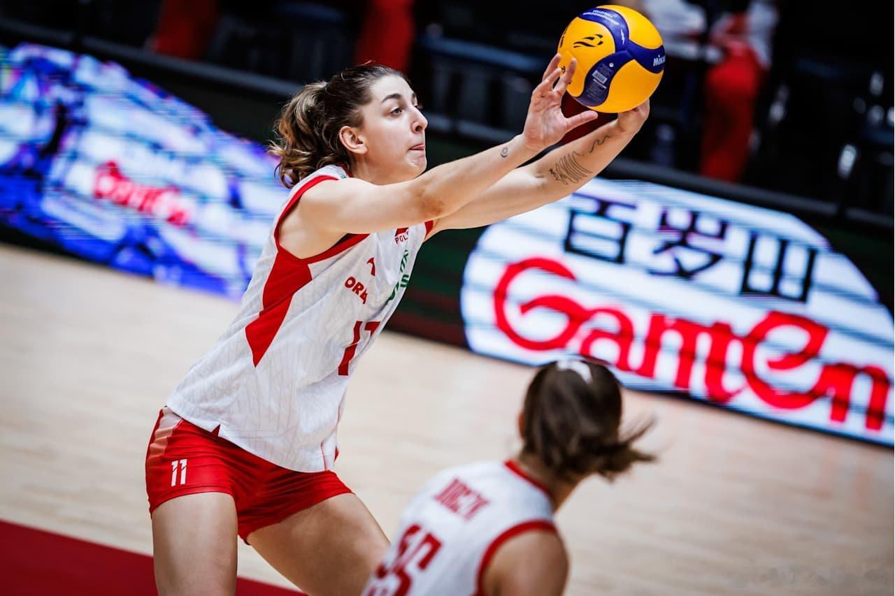 2025年女排世锦赛 第16场，G组，普吉岛，🇵🇱波兰3-1越南🇻🇳（+