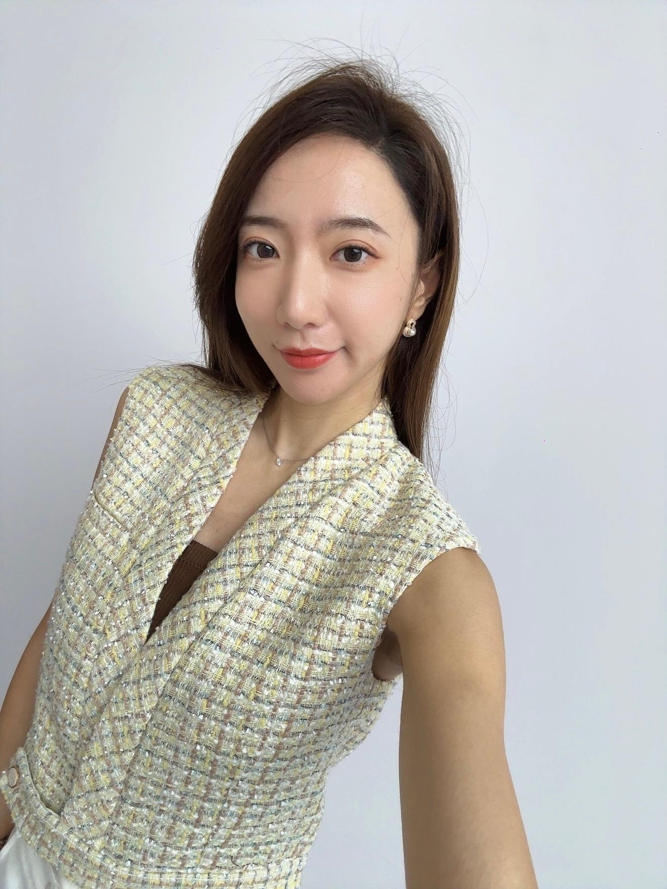 我这是什么天选搬砖命上周四拍摄结束第二天我就发烧了今天要拍摄 一早醒过来就好了大