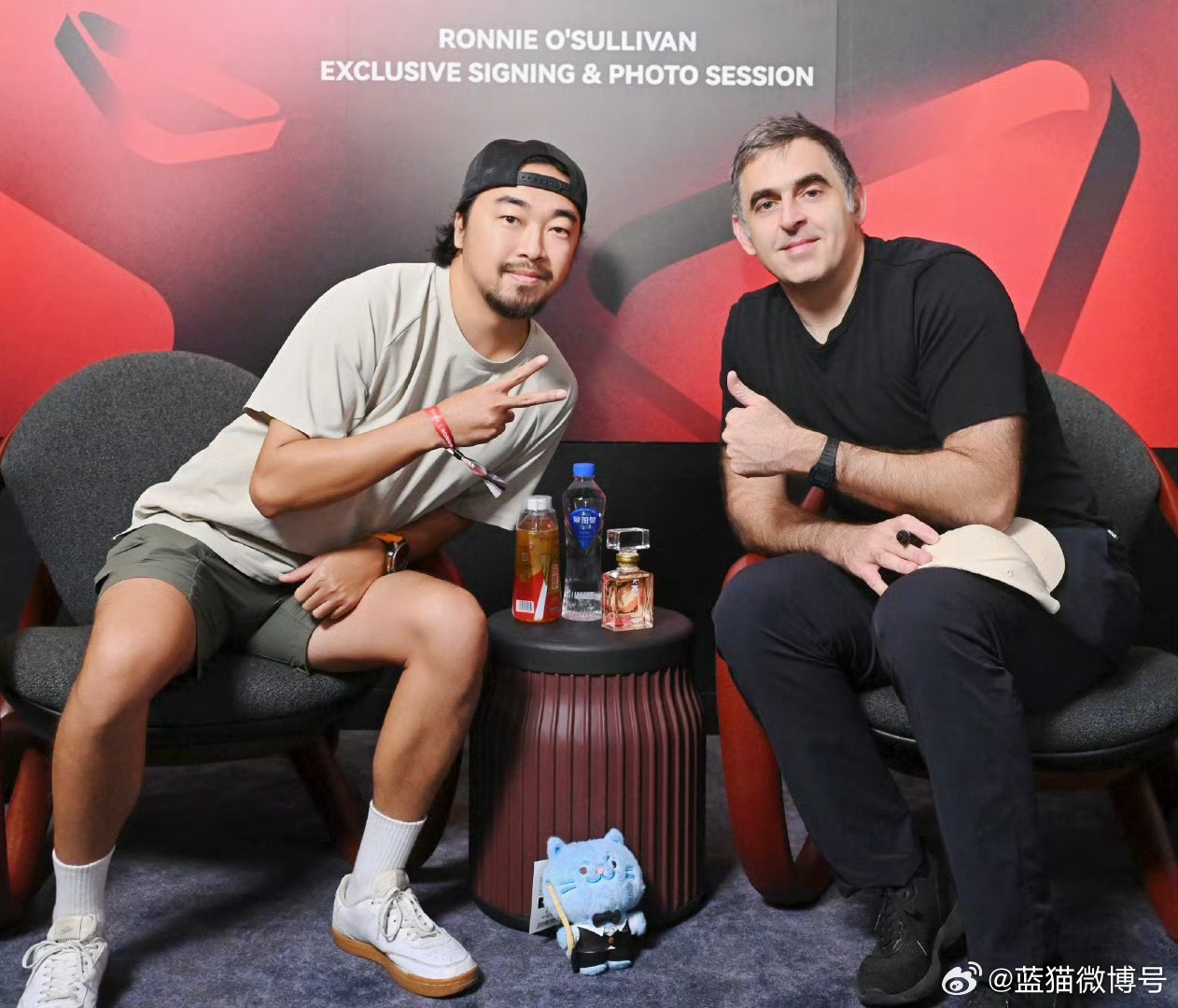 峰哥追星奥沙利文峰哥晒与奥沙利文合照 奥沙利文与峰哥同框合照 峰哥亡命天涯晒出和