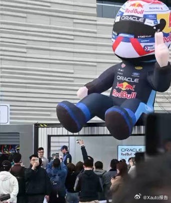 F1中国站人气有多高2026F1中国大奖赛3月13—15日在上海国际赛车场举办。