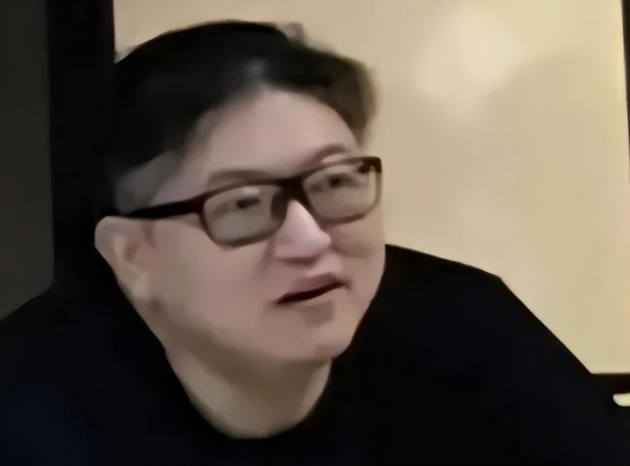 “我睡过100多个女学生。”2022年，知名艺考培训机构影路站台的校长杜英哲，曾