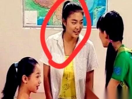 我跟你讲，有时候看一个人的变化，真能咂摸出点人生味道来。
就说杨紫她那个大学同学