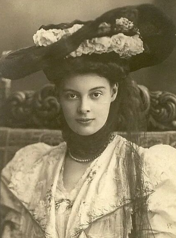 【来自投稿】德意志末代皇储妃塞西莉（1886-1954）。 