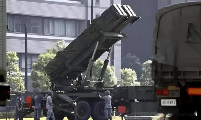 ​
2. 距离彻底完成再军事化，仅剩修改和平宪法、正式合法化国防军队、摆脱战后体