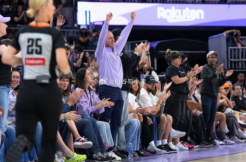 金州勇士的联合老板乔-拉科布（Joe Lacob）在The TK节目中谈到了球队
