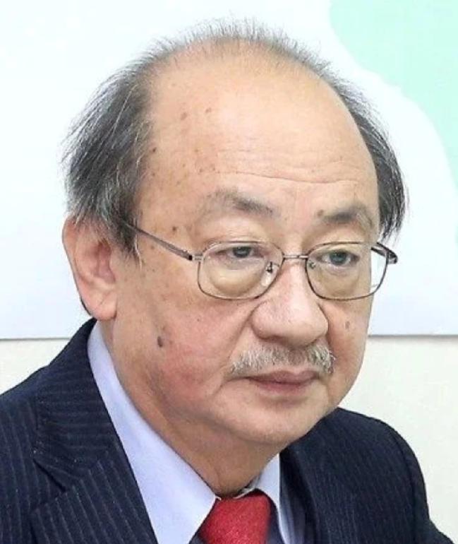 这就是搞“台独”的代价。民进党大佬柯建铭一边喊着“抗中”，一边让俩儿子在大陆疯狂