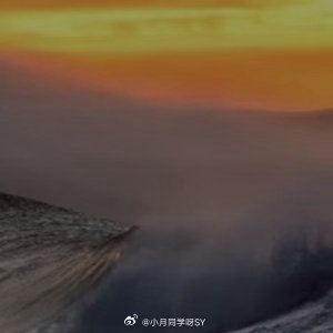 情感语录 爱的终极内核，不是心动，而是“看见”以前总觉得，爱是轰轰烈烈的心动，是