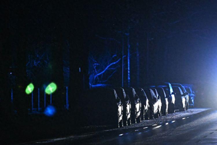 德国首都陷入黑暗！1月3日，柏林高压电缆遭纵火烧毁，5万家庭严寒中断电！并且预计