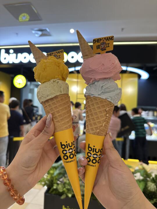 跟风成功‼️高颜值gelato～一次吃两