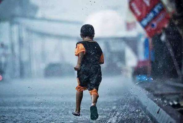 这一路你可以哭，但是你一定不能停。—— 亦舒 ​​​