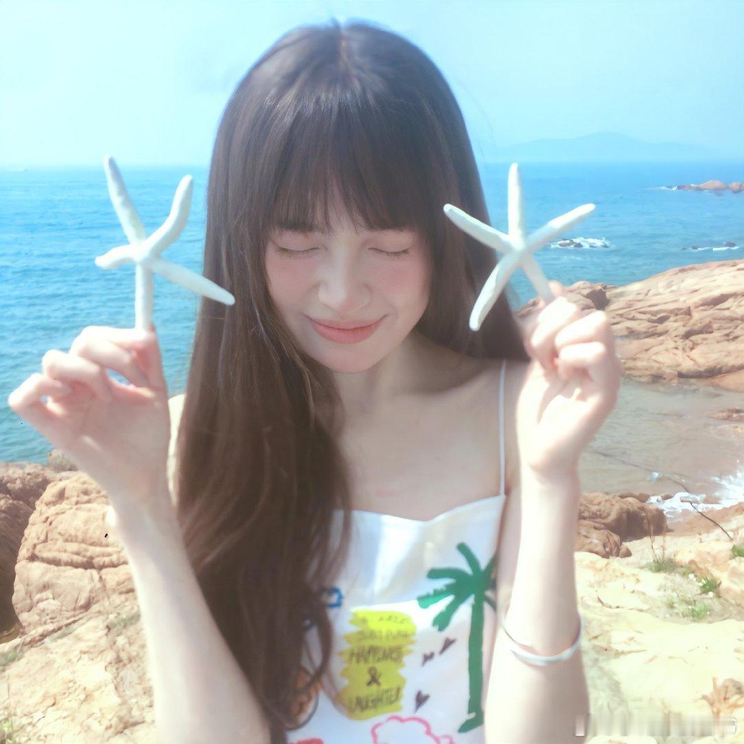 #各类小说推荐[超话]#                     和反派聊完剧本