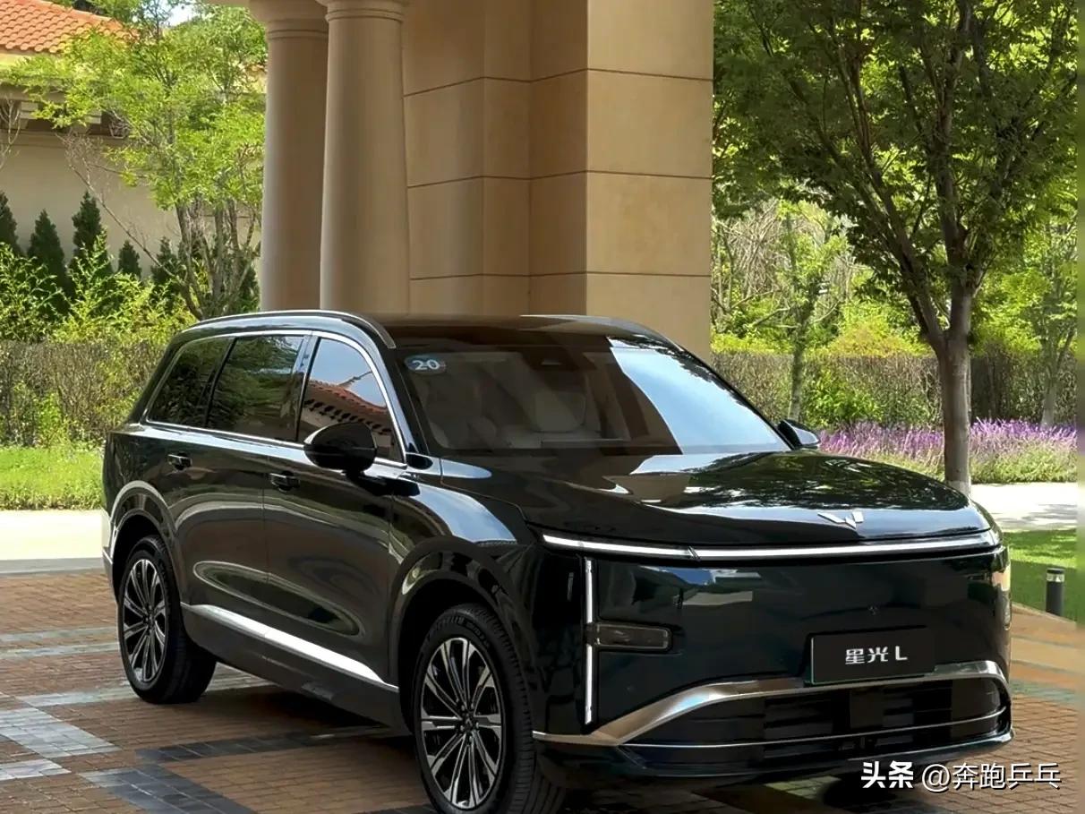 邓亚萍和侯英超都认为蒯曼的双打能力得到极大提升，在女队奥运第三人竞争中处于优势地