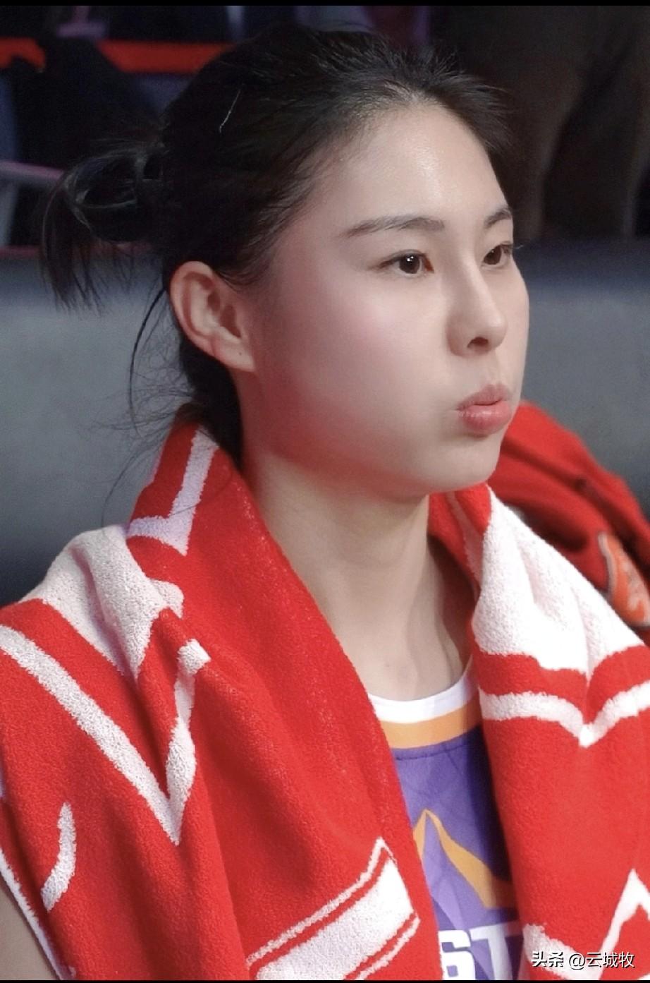 WCBA全明星赛刘贝技巧赛违规取消成绩，王思雨3分球赛状态不佳无缘决赛！
在今晚