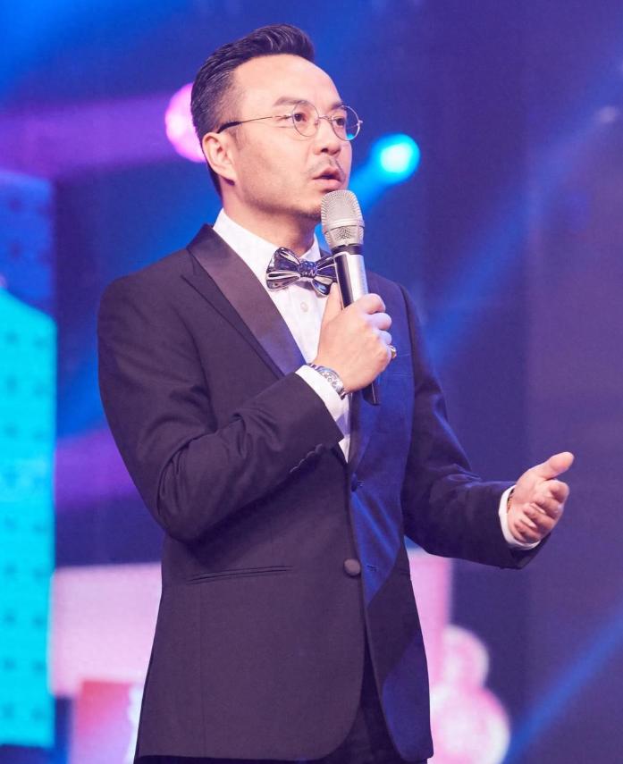 汪涵这次道歉，最该让明星们醒一醒

这事里汪涵最刺眼的地方不是他说自己没投资，而