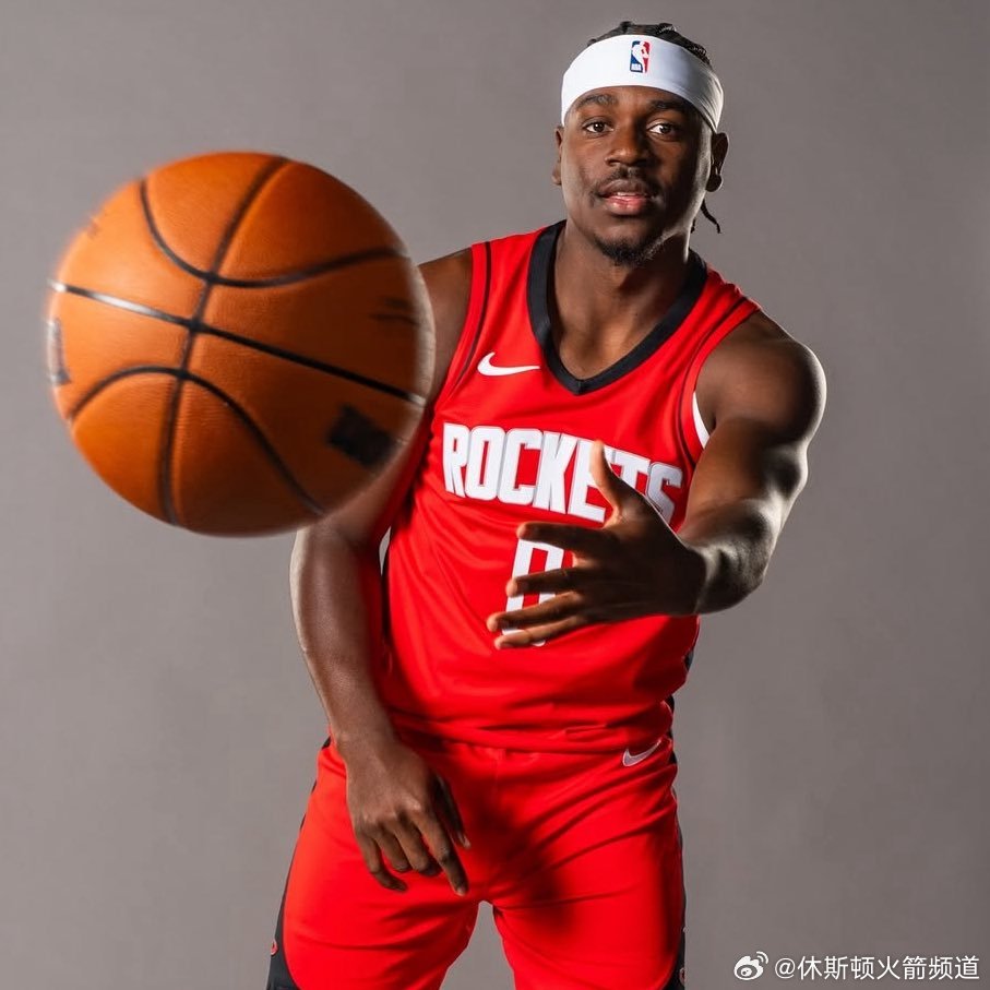 霍乐迪出战25分钟，正负值全队最高+41。火箭vs鹈鹕