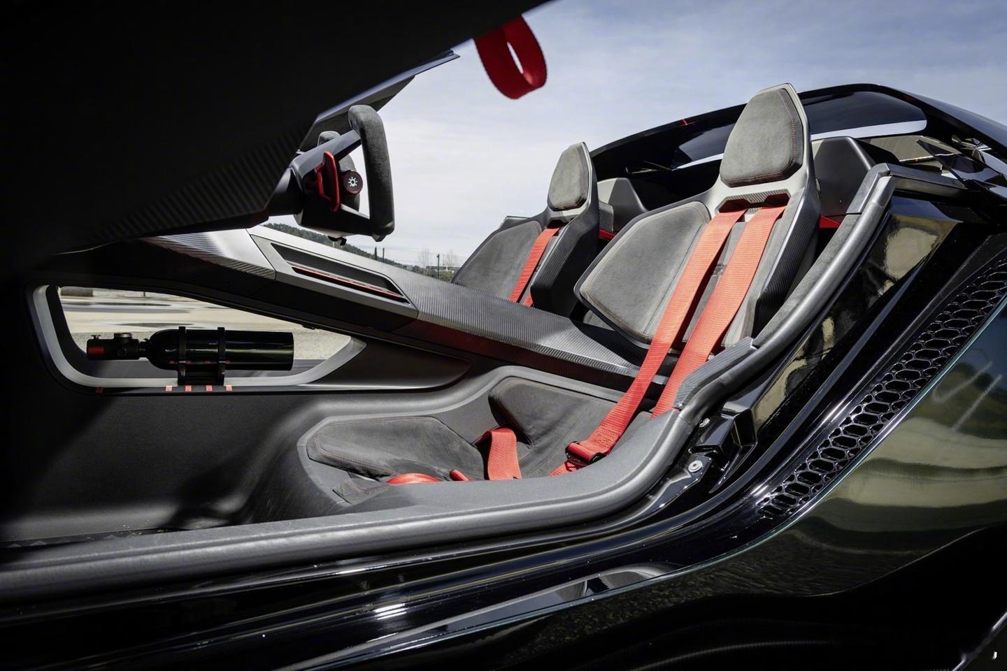 开车还要带安全帽🪖那我不买了为纪念《GT 赛车》游戏 15 周年，打造出概念敞