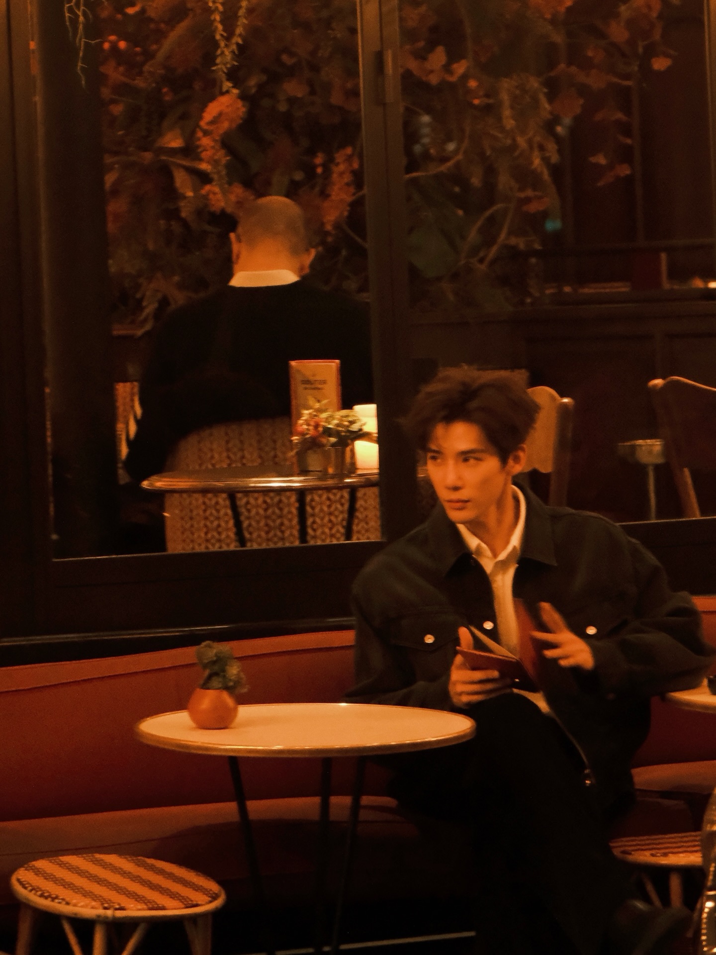 王安宇  ——  CELINE  时装周巴黎时装周新组图 ，帅气的 Celine