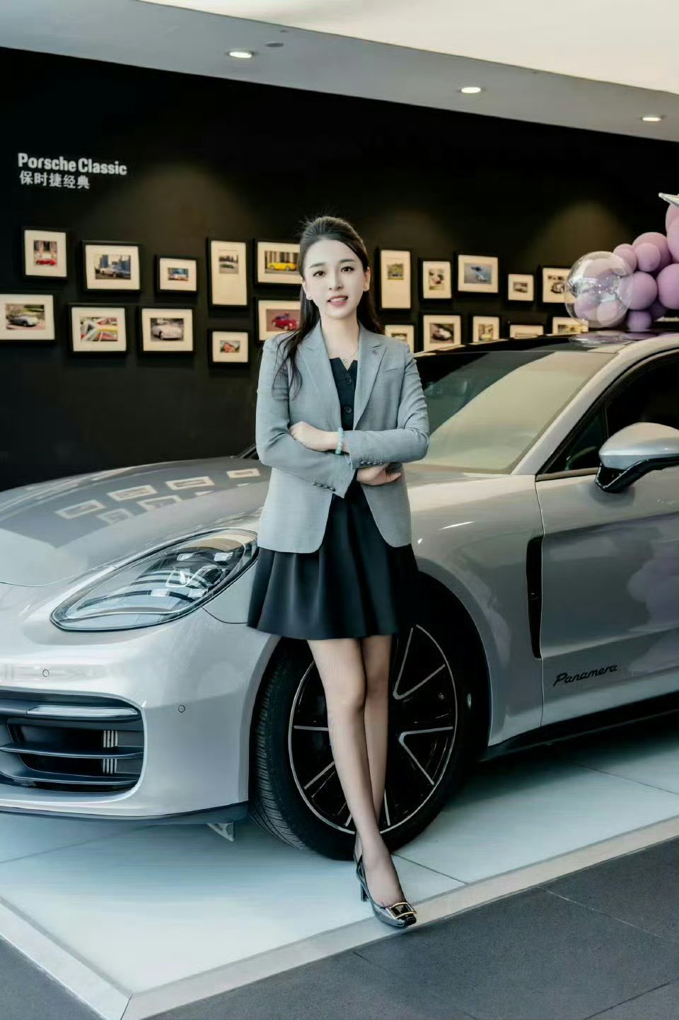 保时捷女销售否认年薪200万牟姐姐能够在保时捷销量大幅下滑的时候，依旧业绩长虹确