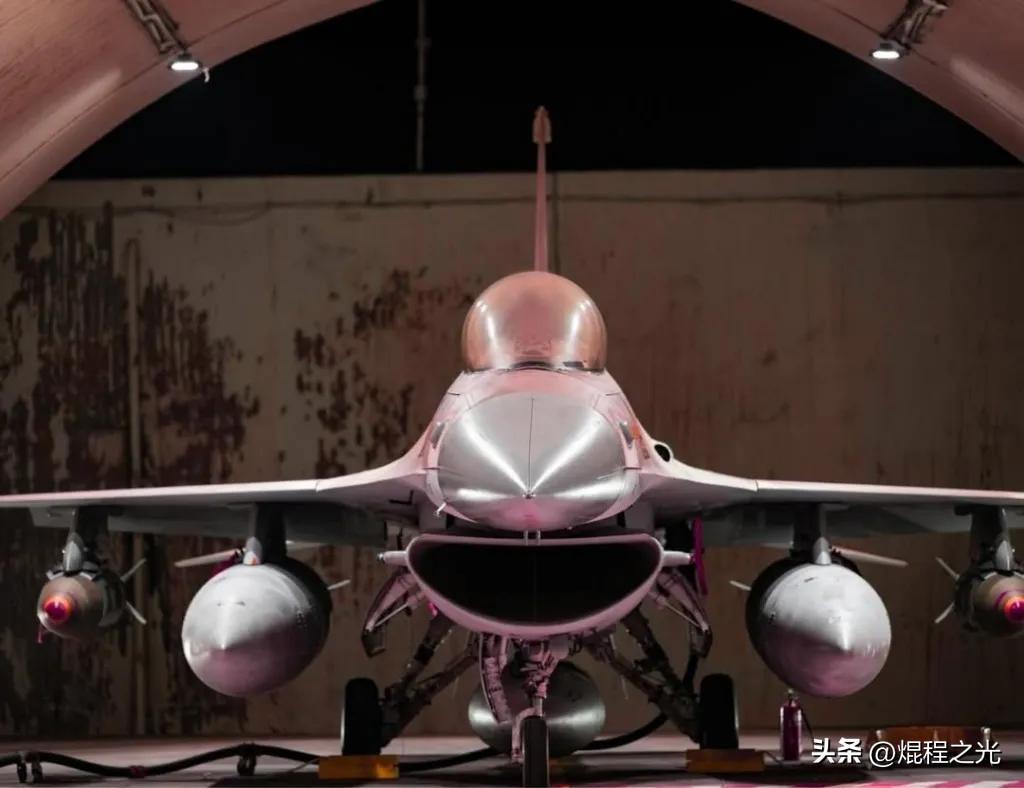 注意！以色列F - 16现神秘JDAM炸弹，或含特殊载荷！

2026年3月6日