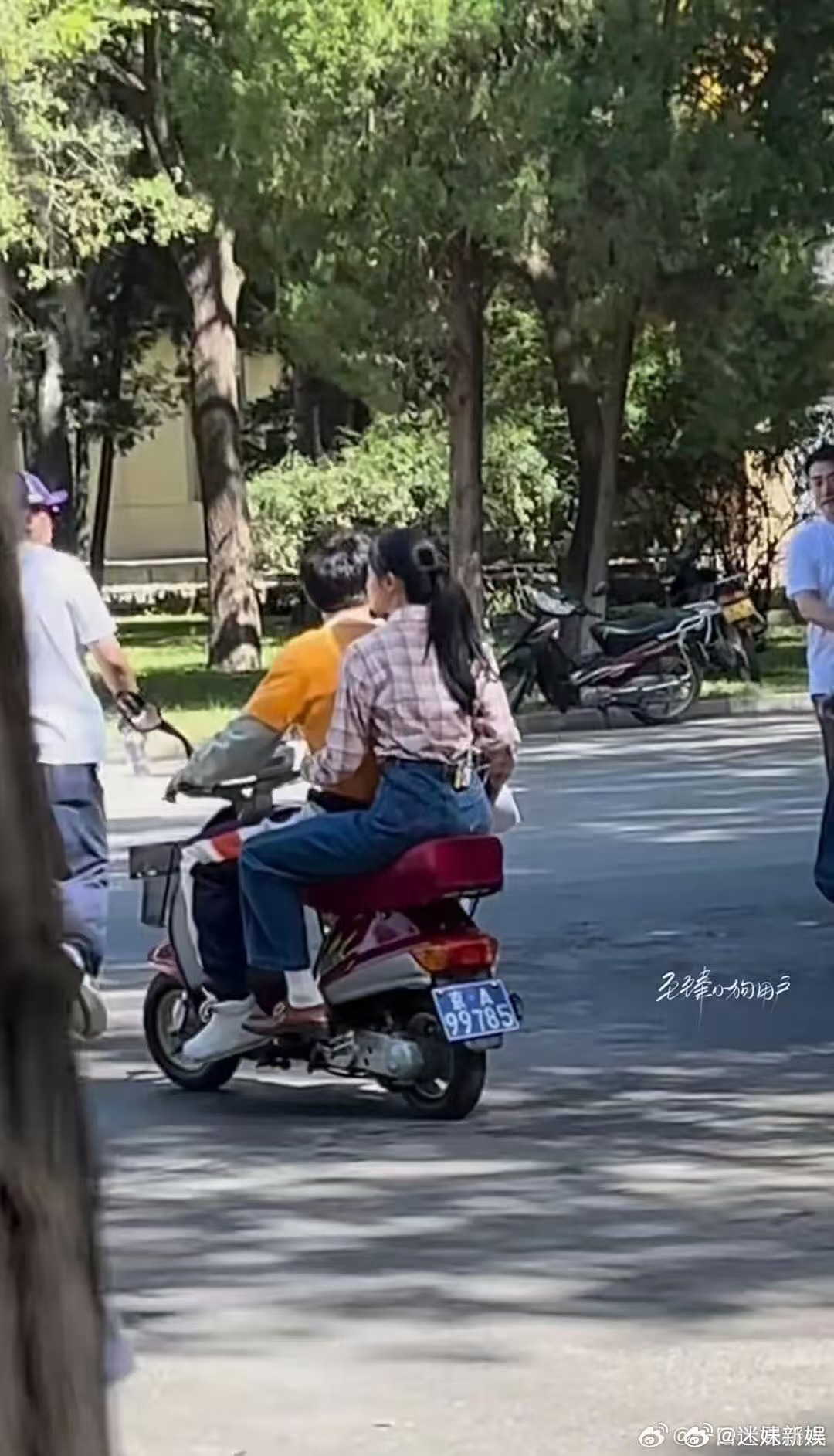 黄轩刘浩存美顺与长生路透黄轩刘浩存美顺与长生同框路透黄轩刘浩存美顺与长生同框路透