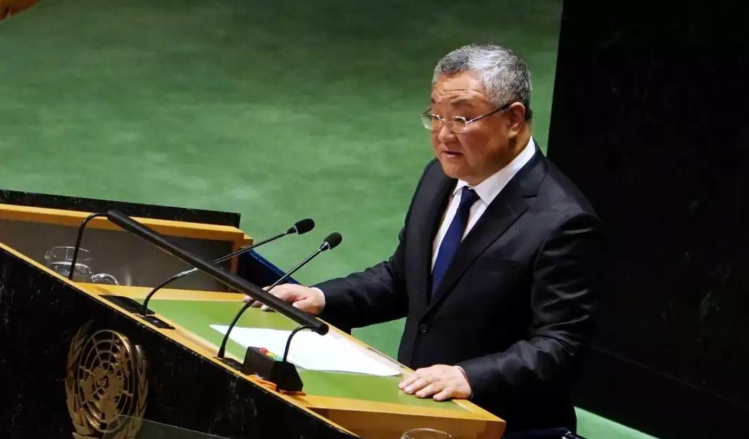 高市早苗的反噬终于到了。
这完全是首相的位置做到头了，高市在安理会和中方代表进行