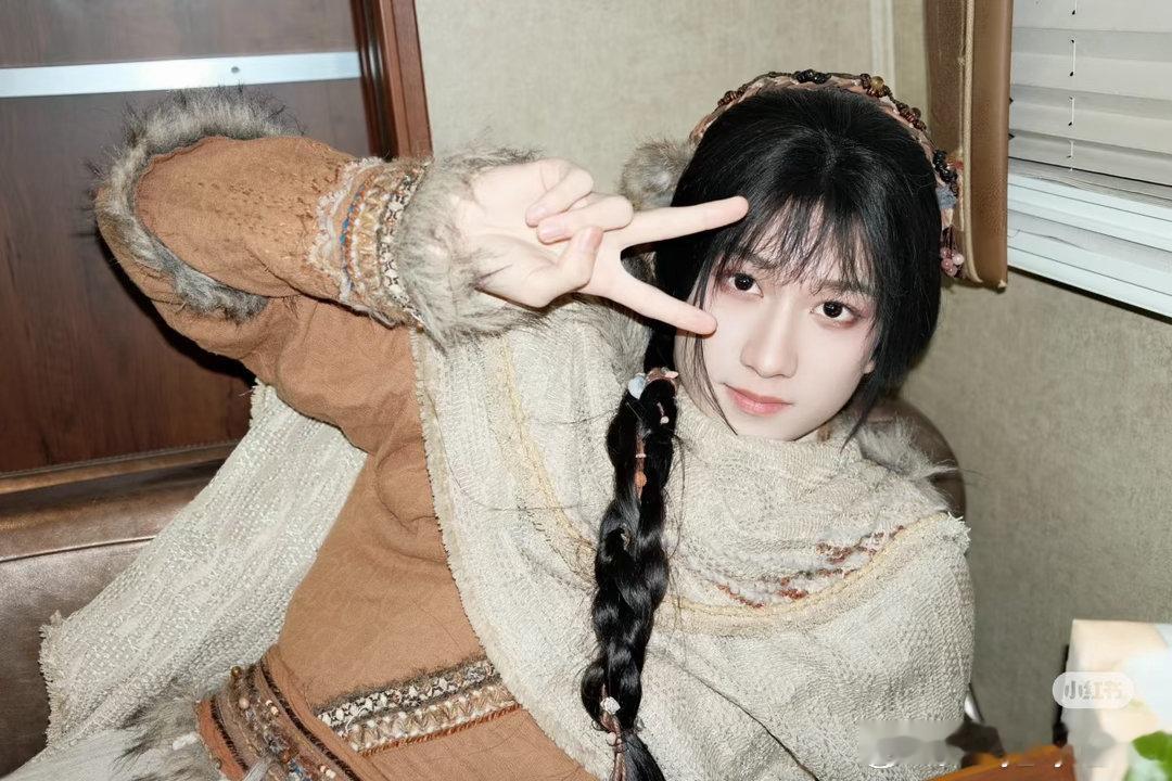 敖子逸女装别有一番风味azy敖子逸敖乙 真的特别有风味太美了呀