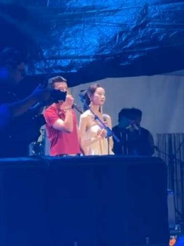 蒋奇明张艺凡虾米音乐节同框蒋奇明张艺凡虾米音乐节 ​​​蒋奇明张艺凡虾米音乐节 