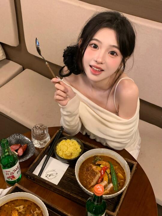 我先开动噜‪ •̀֊•́ 🥄