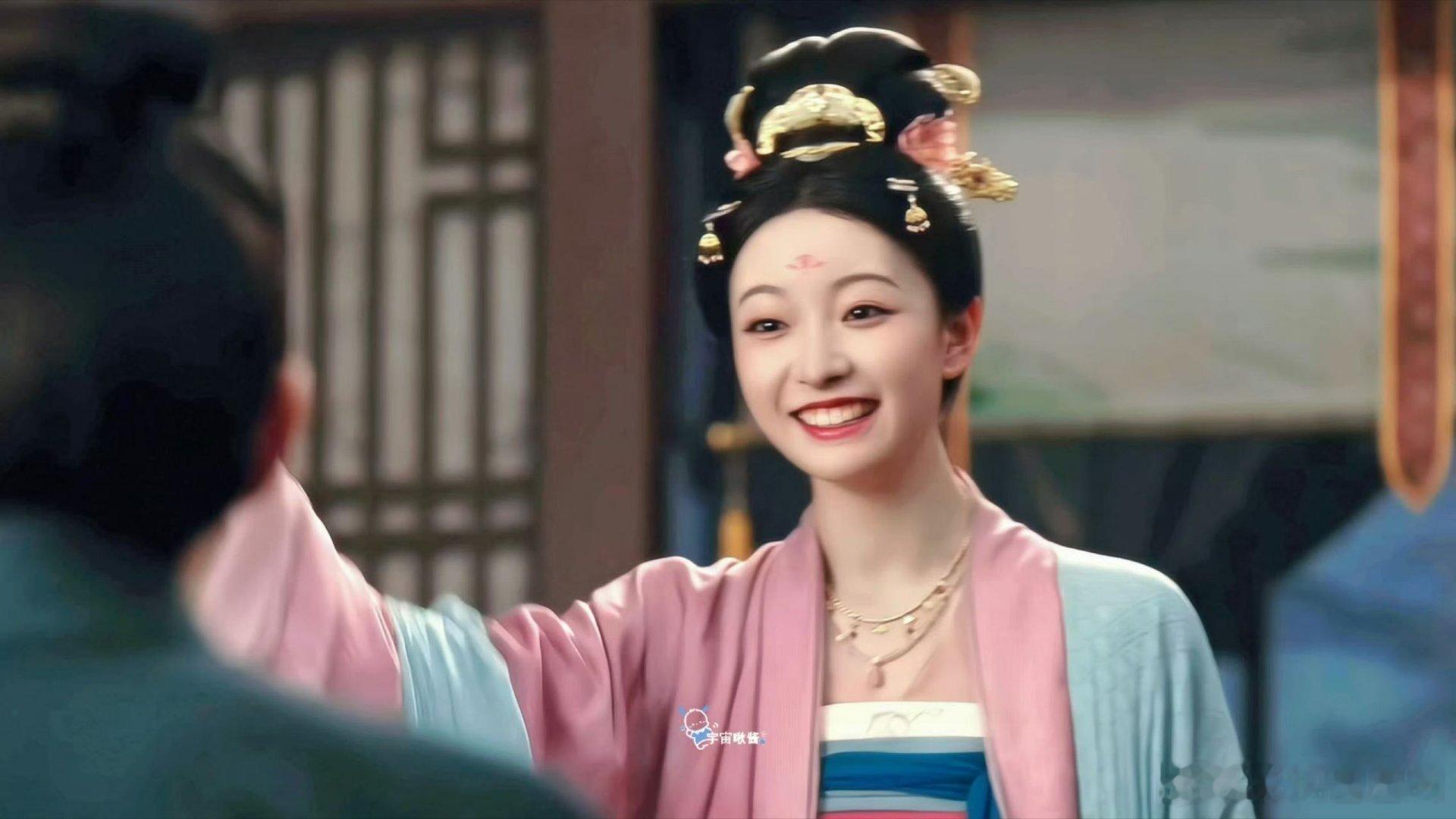 胡歌女儿白鹿妹妹胡歌女儿莫离女二杨舒伊靠两部作品打开知名度，既能适配年代正剧也能